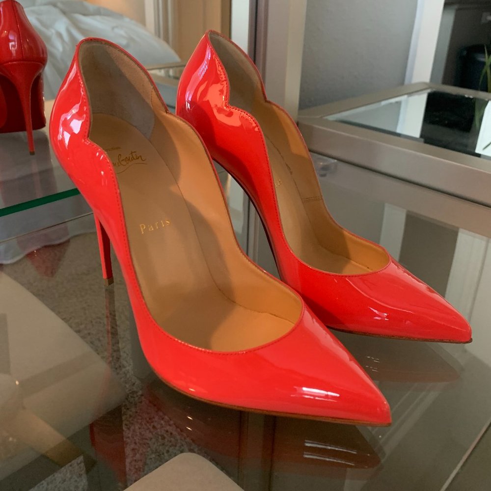 Christian Louboutin Hot Check 100 Patent Smoothie (Size 39.5)